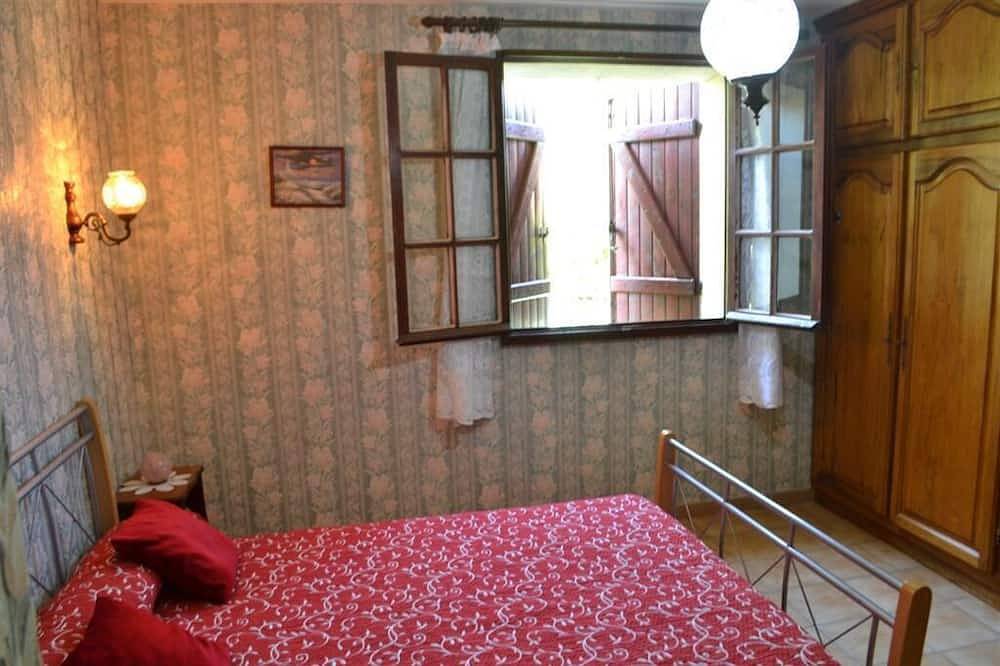 Villa ,toboggan , piscine ,cuisine d été, terrain de Tennis,basket, trempoling in Moussan, Côte d'Améthyste