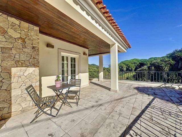 Chalet para 10 personas, con piscina además de jardín y vistas en Setubal - 2