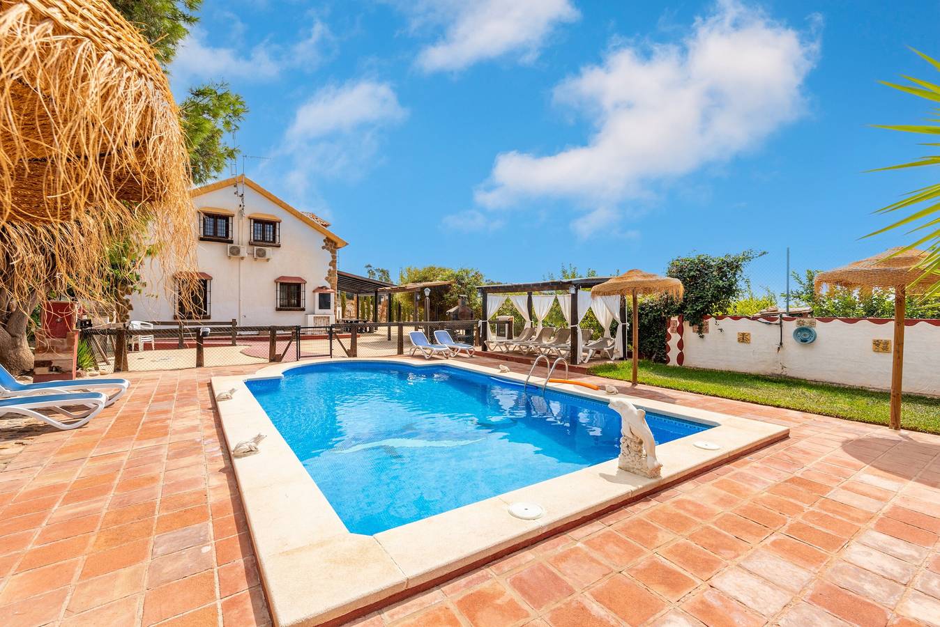 Casa de campo con aire acondicionado, piscina, terraza y Wi-Fi in Almogía, Provincia de Málaga
