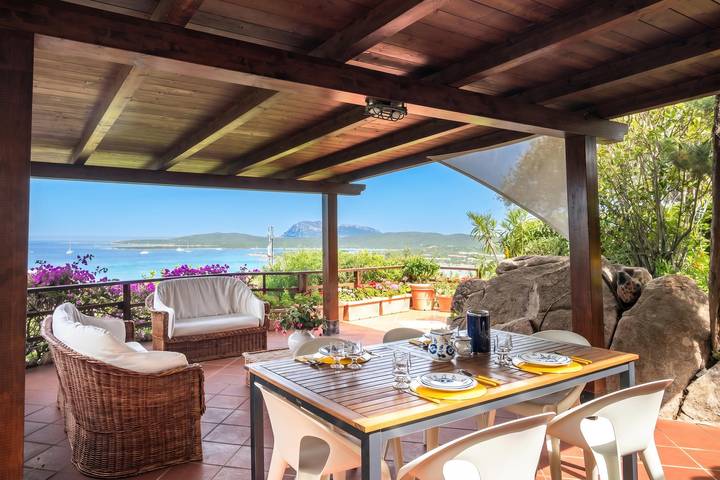 Casa vacanza per 7 persone, con terrazza e vista oceano a Porto Rotondo