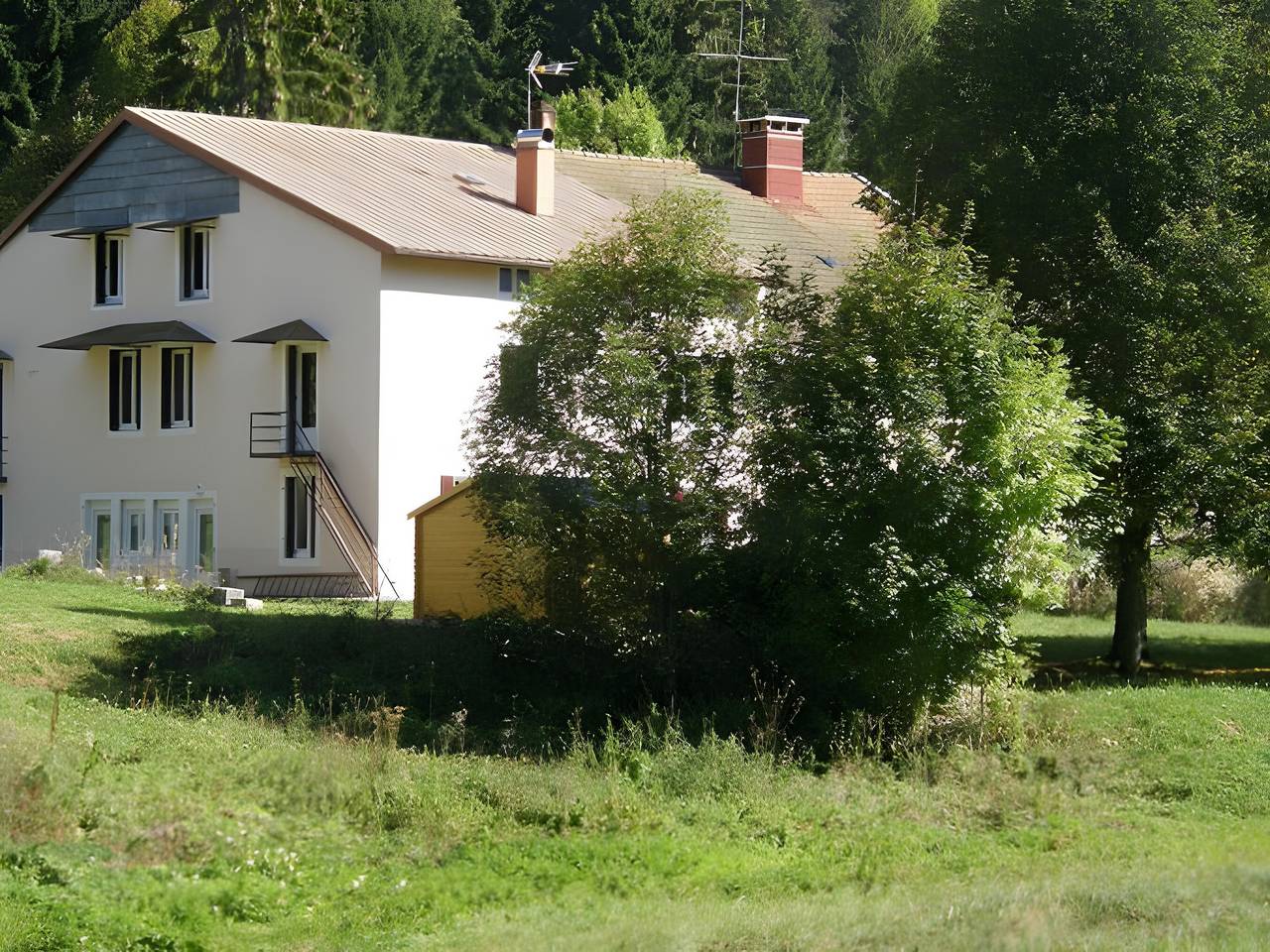 Historisches Postrelais-Gîte mit 8 Schlafzimmern im Haut-Jura in Les Rousses, Regionaler Naturpark Hochjura