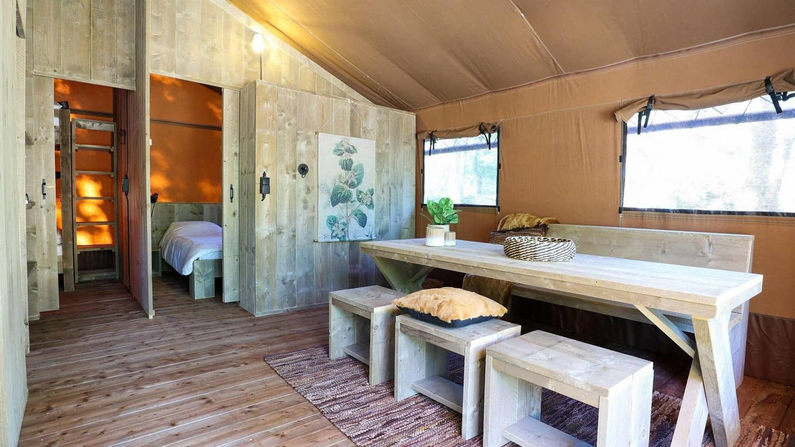 Europarcs Enkhuizer Strand — Lodgetent 5 in Enkhuizen, Ijsselmeer