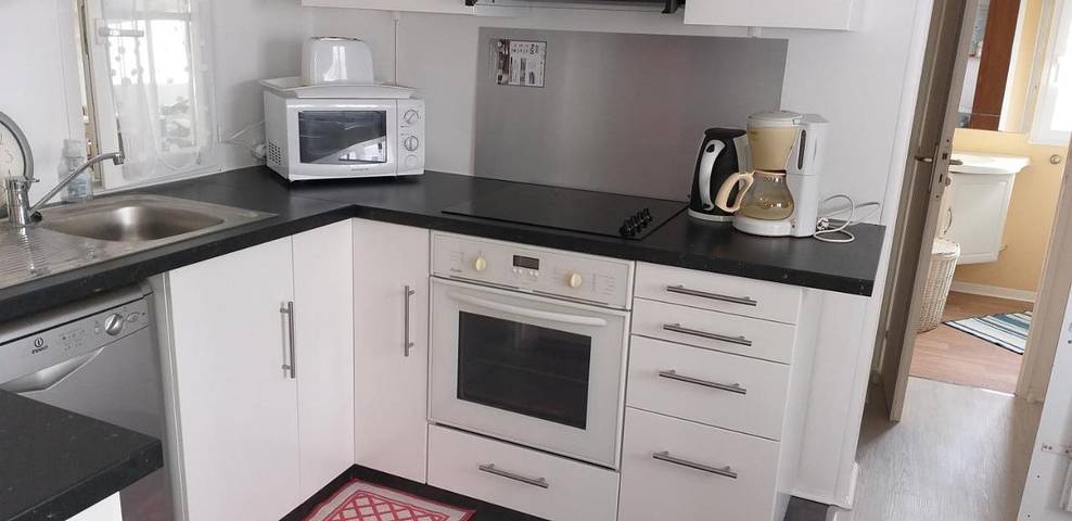 Camping pour 4 personnes, avec piscine et jardin à Talmont-Saint-Hilaire - 4