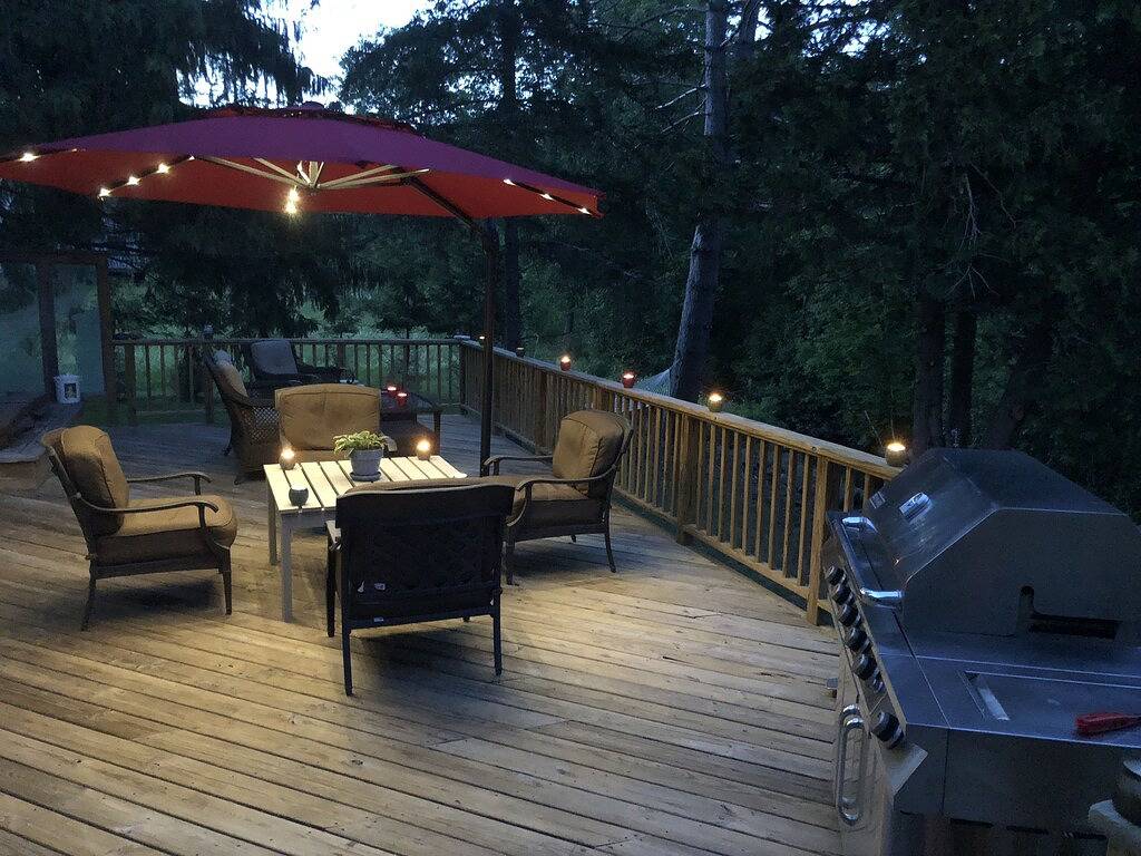 Charming Mountain Retreat Lg Moderne Küche am Strom w Feuergrube in Greene County (NY)