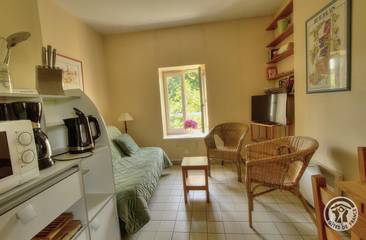 Gîte pour 4 Personnes dans Saint-Julien (Rhône), Région de Villefranche-sur-Saône, Photo 4