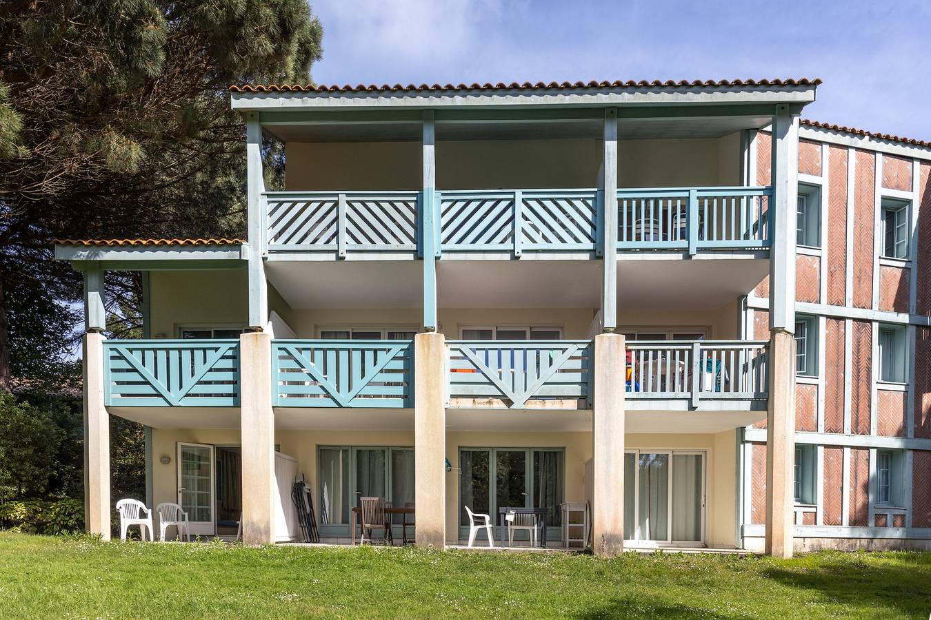 Appartement entier, Appartement en rez de jardin, avec piscine, terrasse privée et jardin. in Moliets-et-Maa, Côte d’Argent
