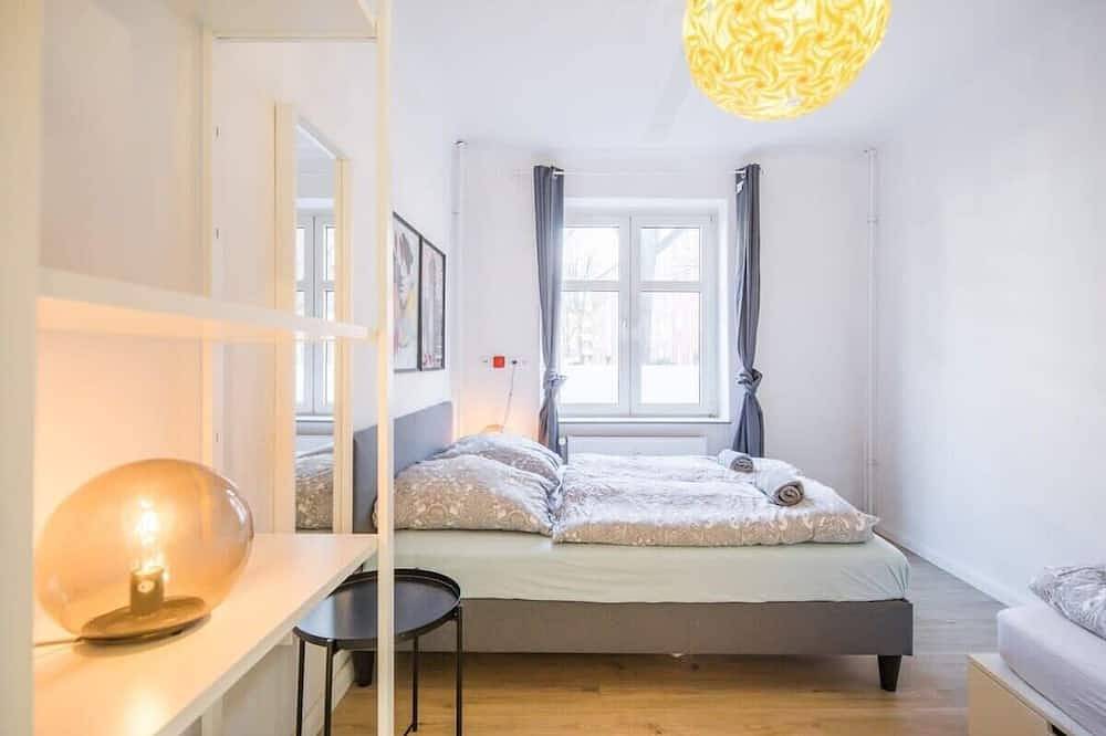 Apartamento entero, Spacious Two  Br Close To Stadtpark and Street Parking in Hamburg Barmbek, Hamburgo