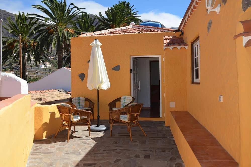 Casita del Pedregal - One Bedroom House, Sleeps 4 in Chelé, Valle Gran Rey
