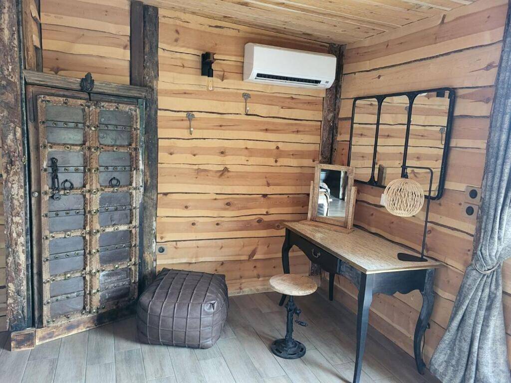 Standard Double Room in Riez, Alpes-de-Haute-Provence
