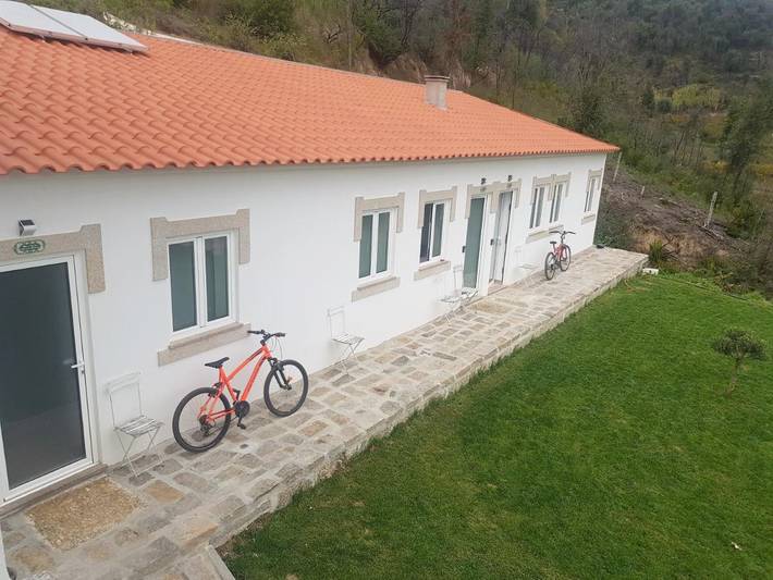 Gîte pour 2 personnes, avec jardin ainsi que sauna et jacuzzi à Seia - 2