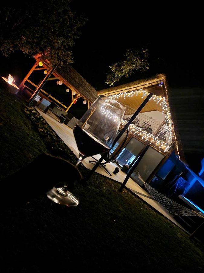 Luxury Reed House in Vászoly, Balatonfüredi járás