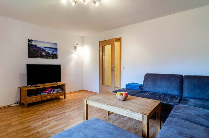 Ganze Wohnung, Ferienwohnung Seeblick auf Obsthof Gobs, mit Terrassen und Wlan; Parkplatz vorhanden in FKK Badestrand Süßenmühle, Sipplingen