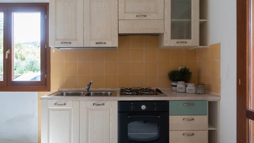 Gîte pour 6 personnes, avec jardin et terrasse, animaux acceptés à Tanaunella - 3