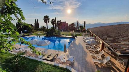 Hôtel pour 2 personnes, avec jardin et piscine ainsi que sauna et vue à San Zeno di Montagna