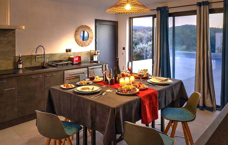 Location de vacances pour 12 personnes, avec jardin ainsi que piscine et sauna à Mollans-sur-Ouvèze - 4