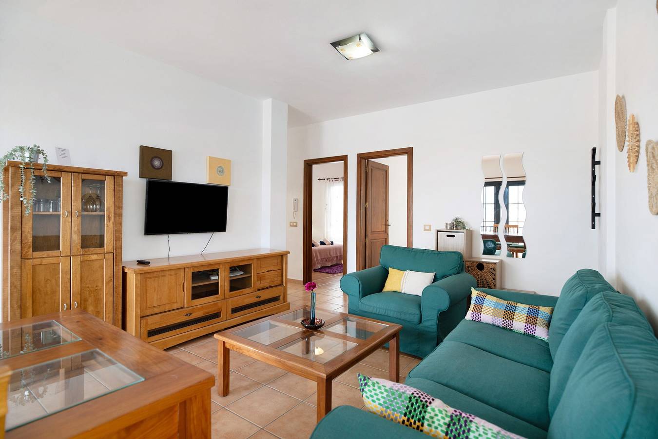 Appartement entier, Appartement de vacances 'Fondeo' avec vue sur la mer, balcon et Wi-Fi in La Santa, Tinajo