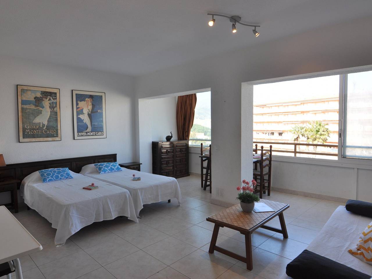 Ganzes Studio, Charmantes Studio mit Meerblick, am Strand, Pool & Wlan - Perfekt für Ihren Familienurlaub in Platja de Sant Margarida (Roses), Roses