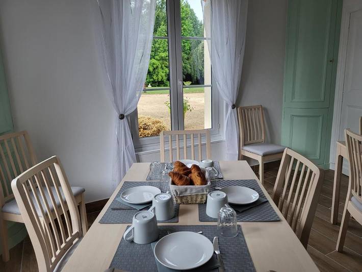 Location de vacances pour 2 personnes, avec vue ainsi que jardin et terrasse à Cambremer - 4