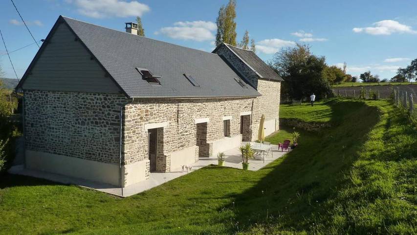 Location de vacances pour 10 personnes, avec jardin ainsi que terrasse et vue, animaux acceptés à Saint-Lambert