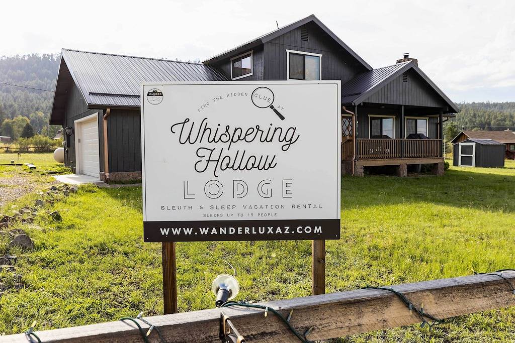 'Whispering Hollow Lodge' on Greer Main St! in Greer, Apache County