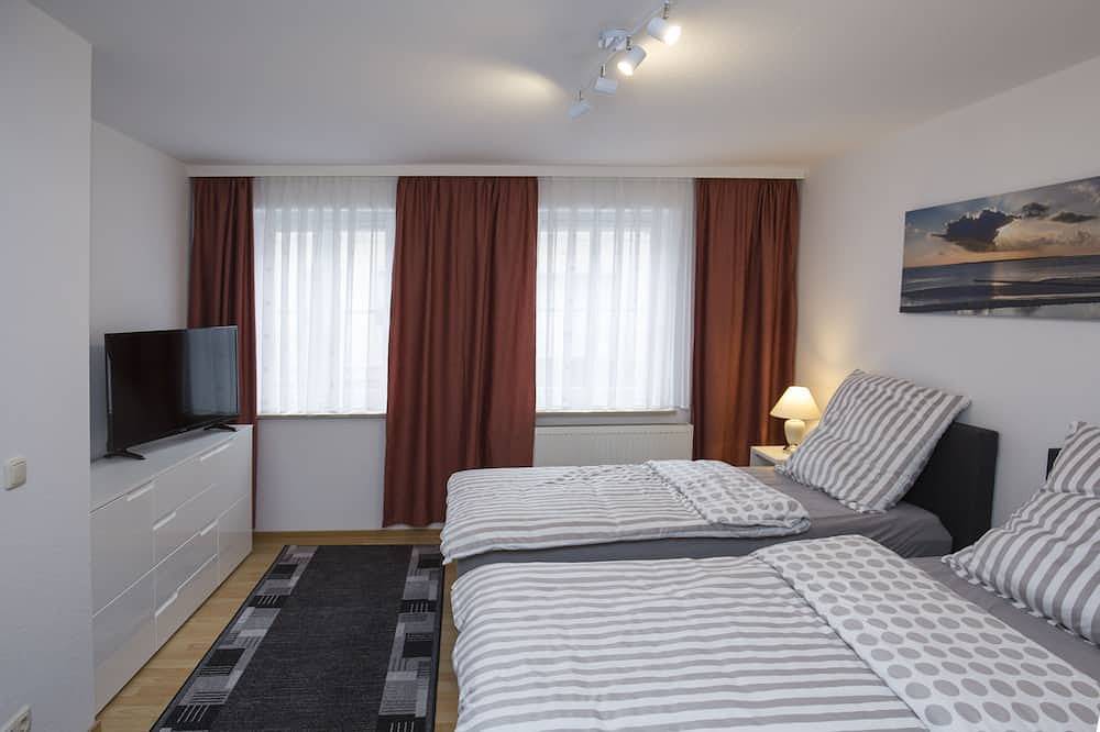 Ganze Wohnung, Moderne Ferienwohnung mit Wohn-/Schlafraum, Küche und Bad in Grimma, Leipzig und Umgebung