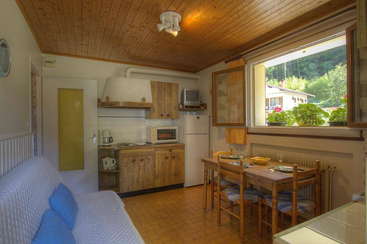 Sous les Moulins in Chézery-Forens, Parc naturel régional du Haut-Jura