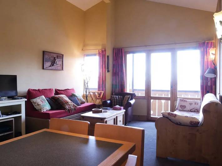 Gîte pour 8 personnes, avec Balcon dans Les Coches