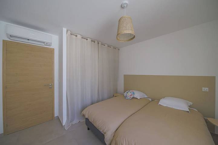 Location de vacances pour 8 personnes, avec terrasse et jardin dans Morta - 3