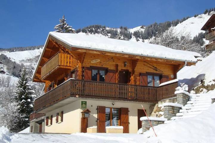 Location de vacances pour 11 personnes, avec terrasse à Hauteluce