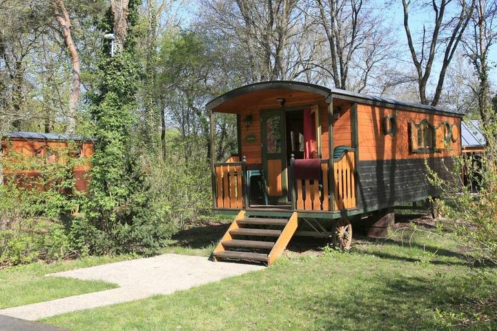 Location de vacances pour 5 personnes, avec Terrasse et Jardin à Bois-le-Roi