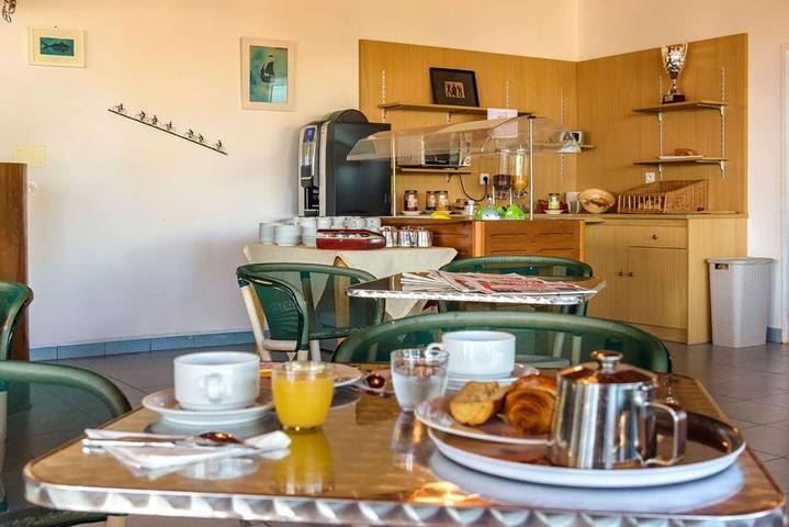 Hôtel pour 2 personnes, avec vue ainsi que terrasse et jardin à Aregno - 2