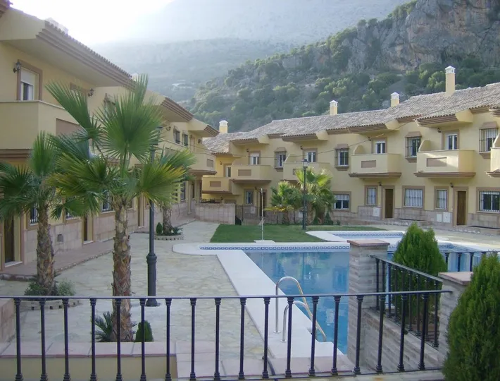 Casa de vacaciones para 4 personas, con piscina para niños y jardín además de piscina y vistas - 1