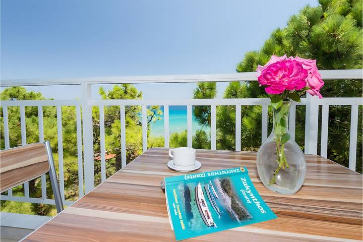 Holiday rental for 2 people, with balcony and garden in Zakynthos