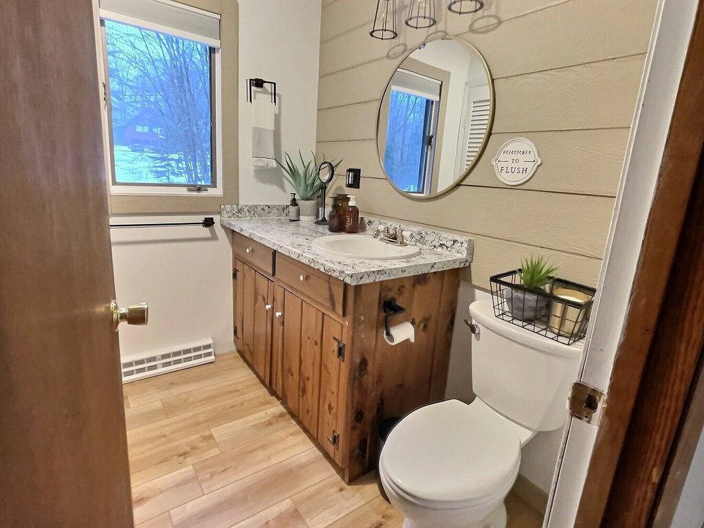 The Big Lebearski! Hot Tub, Fireplace! in Killington, Rutland County