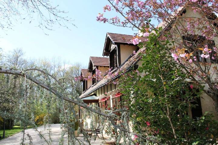 Chambre d’hôte pour 3 personnes, avec Terrasse ainsi que Jardin et Vue