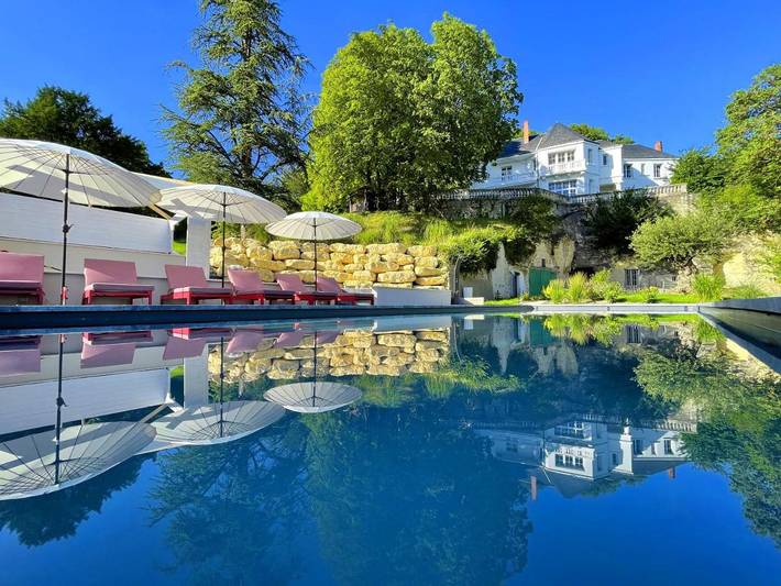 Maison d’hôte pour 2 personnes, avec Terrasse et Jacuzzi ainsi que Jardin et Piscine