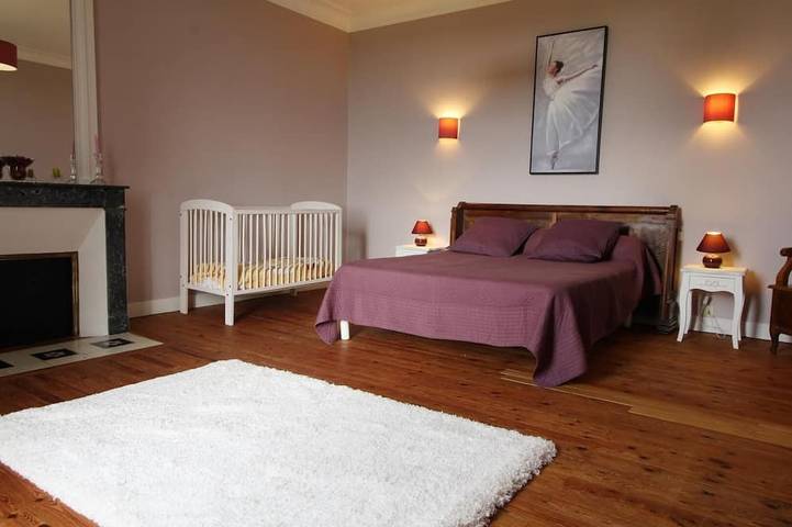 Location de vacances pour 6 personnes, avec piscine ainsi que jardin et terrasse à Sainte-Foy-la-Longue - 2