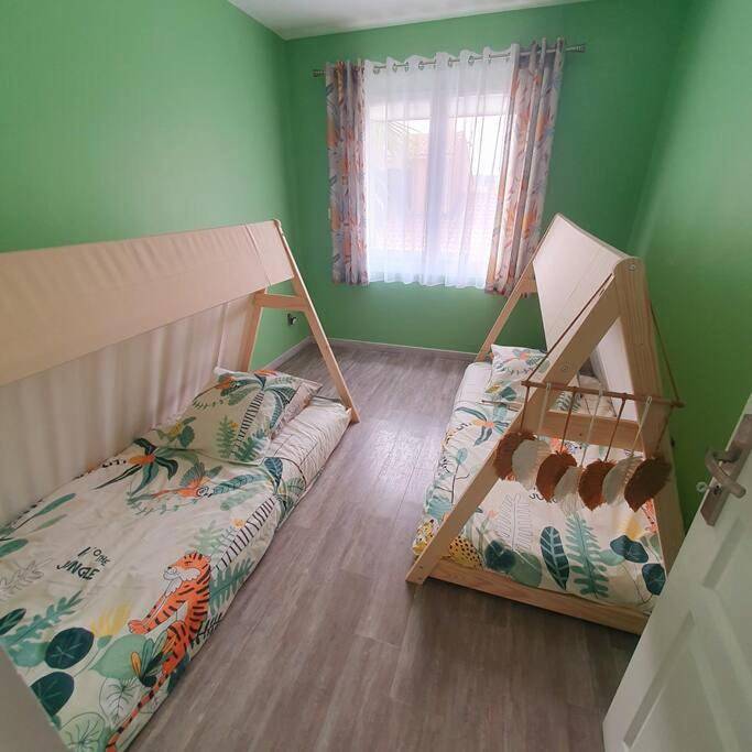 Joli haut de villa 3 chambres climatisé avec jacuzzi in Marignane, Côte méditerranéenne (France)