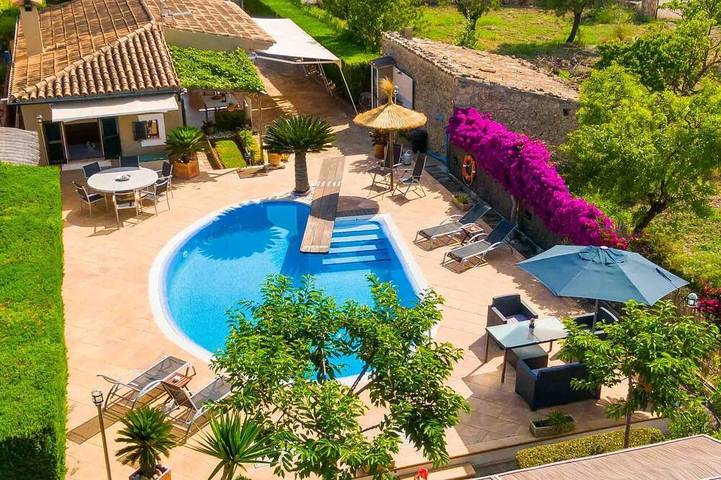 Chalet para 2 personas, con jardín además de piscina y balcón - 1