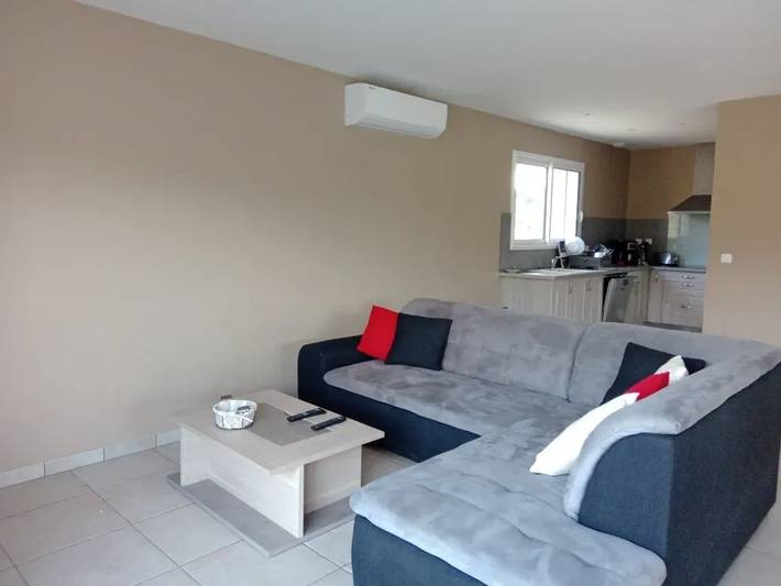 Location de vacances pour 6 personnes, avec jardin ainsi que terrasse et piscine à Gras - 3