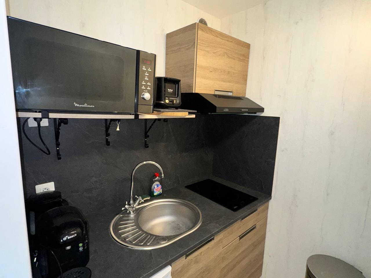 Appartement entier, Appartement cosy proche plage, belle vue, loggia vitrée in Villers-sur-Mer, Région de Lisieux