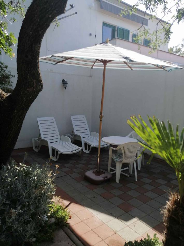 Ferienhaus für 4 Personen, mit Garten und Balkon in Starigrad - 2