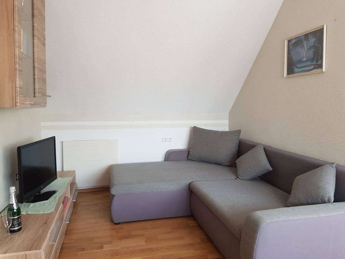 One-Bedroom Apartment in Südoststeiermark, Unterlamm