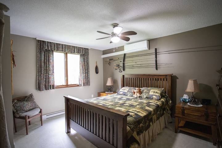 Cabin rentals and lodges for 12 people, with garden, with pets in Muskoka