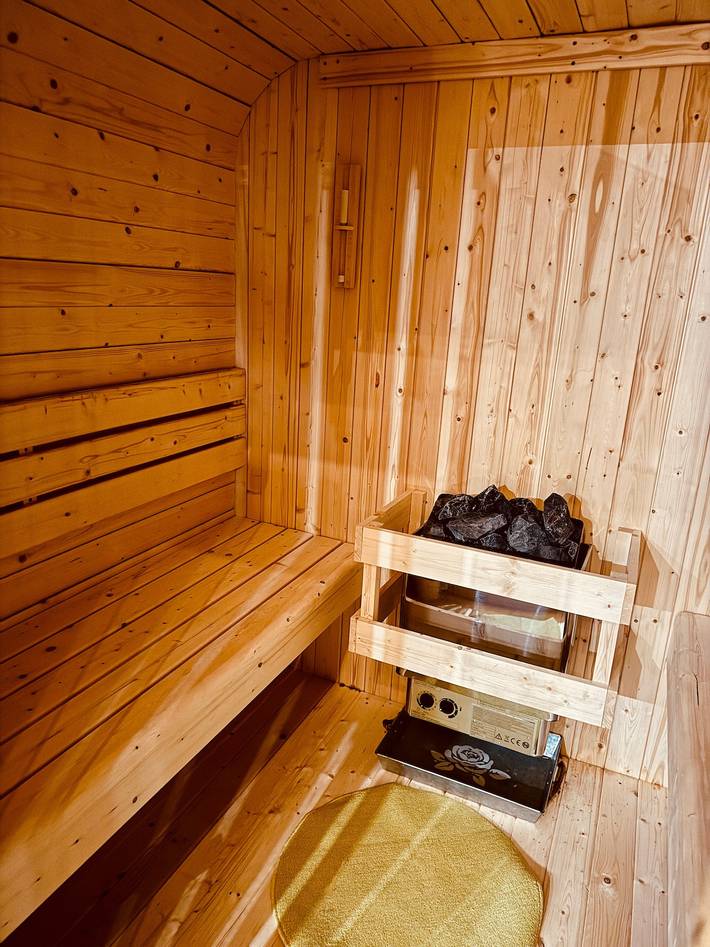 Ganze Wohnung, Ferienwohnung 'Kleine Perle In Der Eifel - Lot54' mit Privatterrasse, Privatem Garten und Wi-Fi in Feuerscheid, Eifelkreis Bitburg-Prüm
