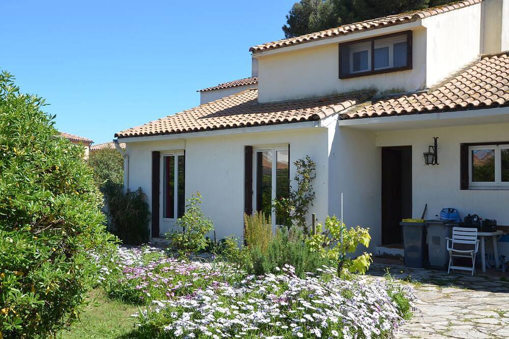Chaleureuse et confortable villa à 10 mn de Frontignan Plage et  10 mn  de Sète. in Frontignan, Côte méditerranéenne (France)