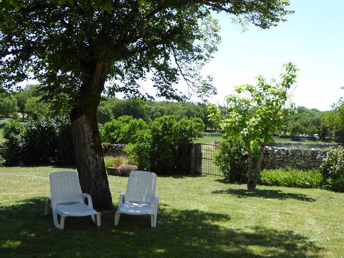 Gîte pour 4 personnes, avec jardin et terrasse, animaux acceptés dans Massif central - 2