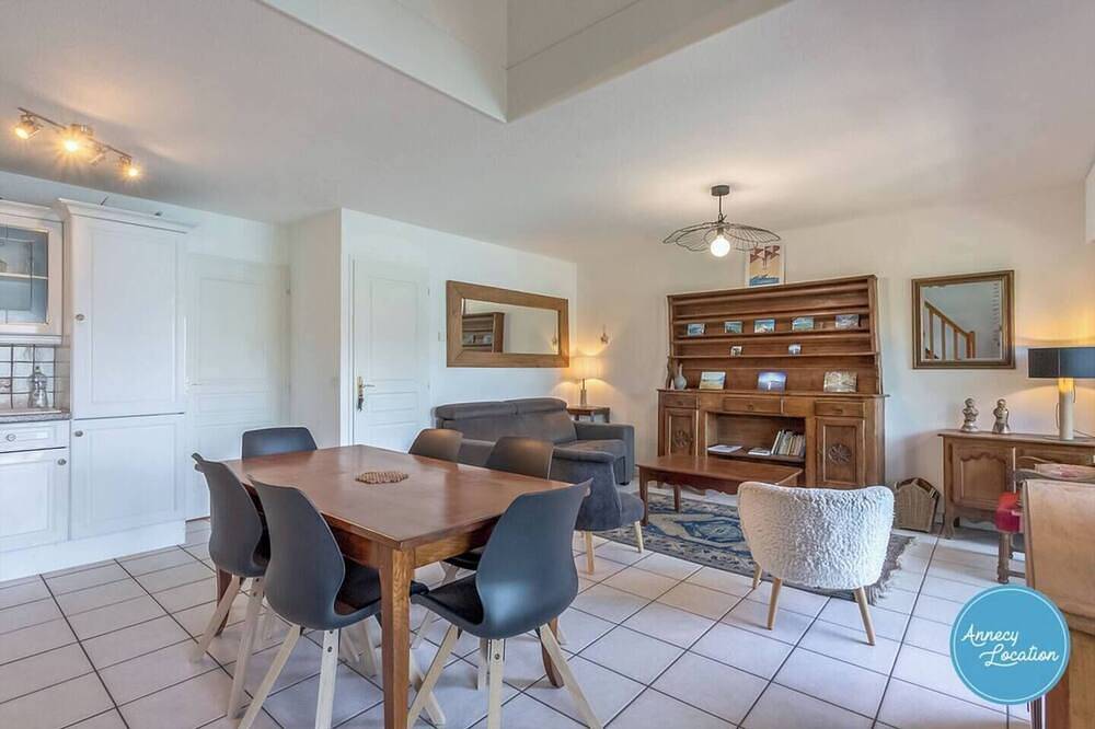 Entire apartment, Duplex Apartment – Résidence du Port in Talloires-Montmin, Annecy region