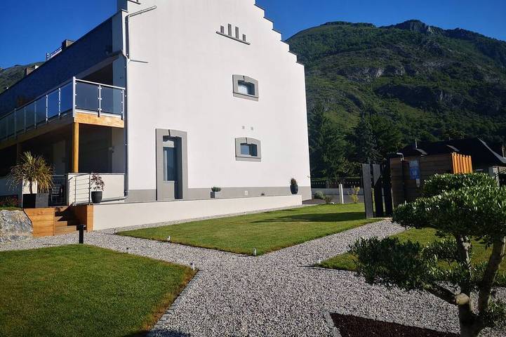 Gîte pour 4 personnes, avec piscine et sauna ainsi que jacuzzi et jardin à Ayzac-Ost - 3