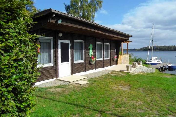 Ferienhaus für 4 Personen, mit Balkon/Terrasse und Terrasse, mit Haustier in Krakow am See